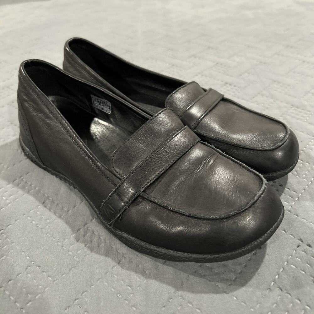 Keen Clifton US 9 EU 39.5 Black Leather Moc Toe Slip-On Comfort Loafers 5471